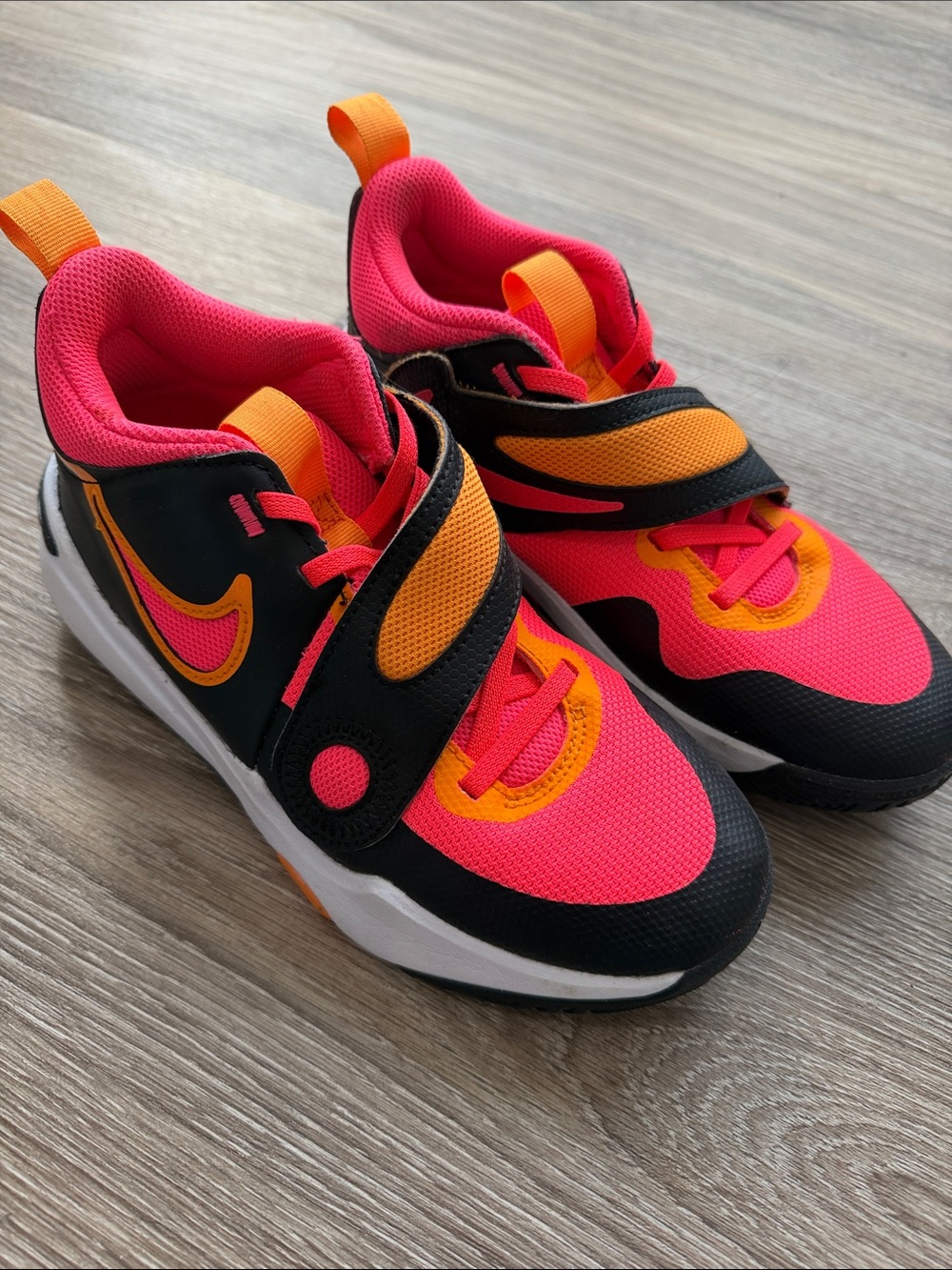 Nike Team Hustle Kids' Bright Pink and Orange Hook-and-Loop Basketball Shoes